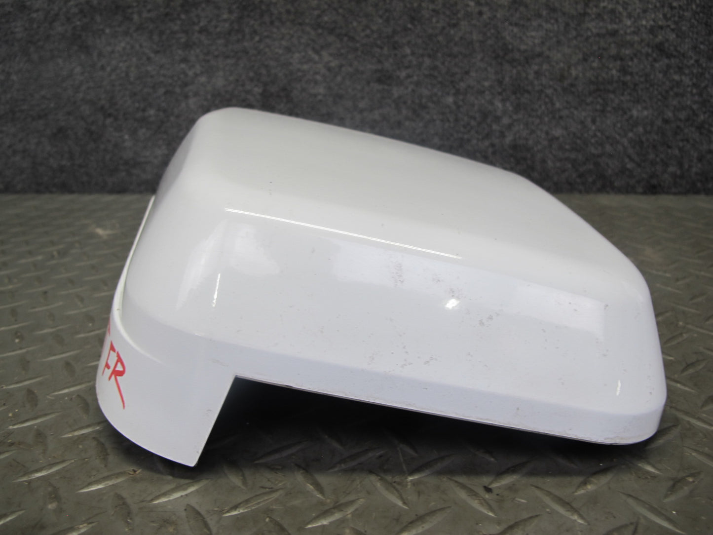 2003-2009 Hummer H2 Front Right & Left Side Cowl Vent Panel END Cap Cover Set