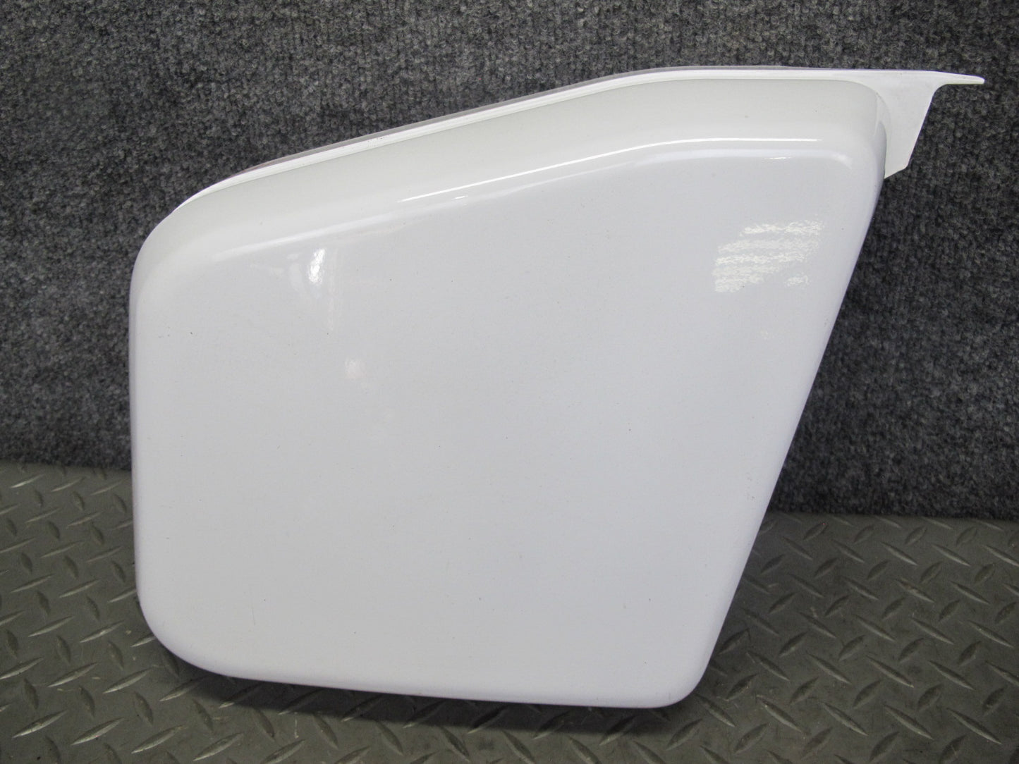 2003-2009 Hummer H2 Front Right & Left Side Cowl Vent Panel END Cap Cover Set
