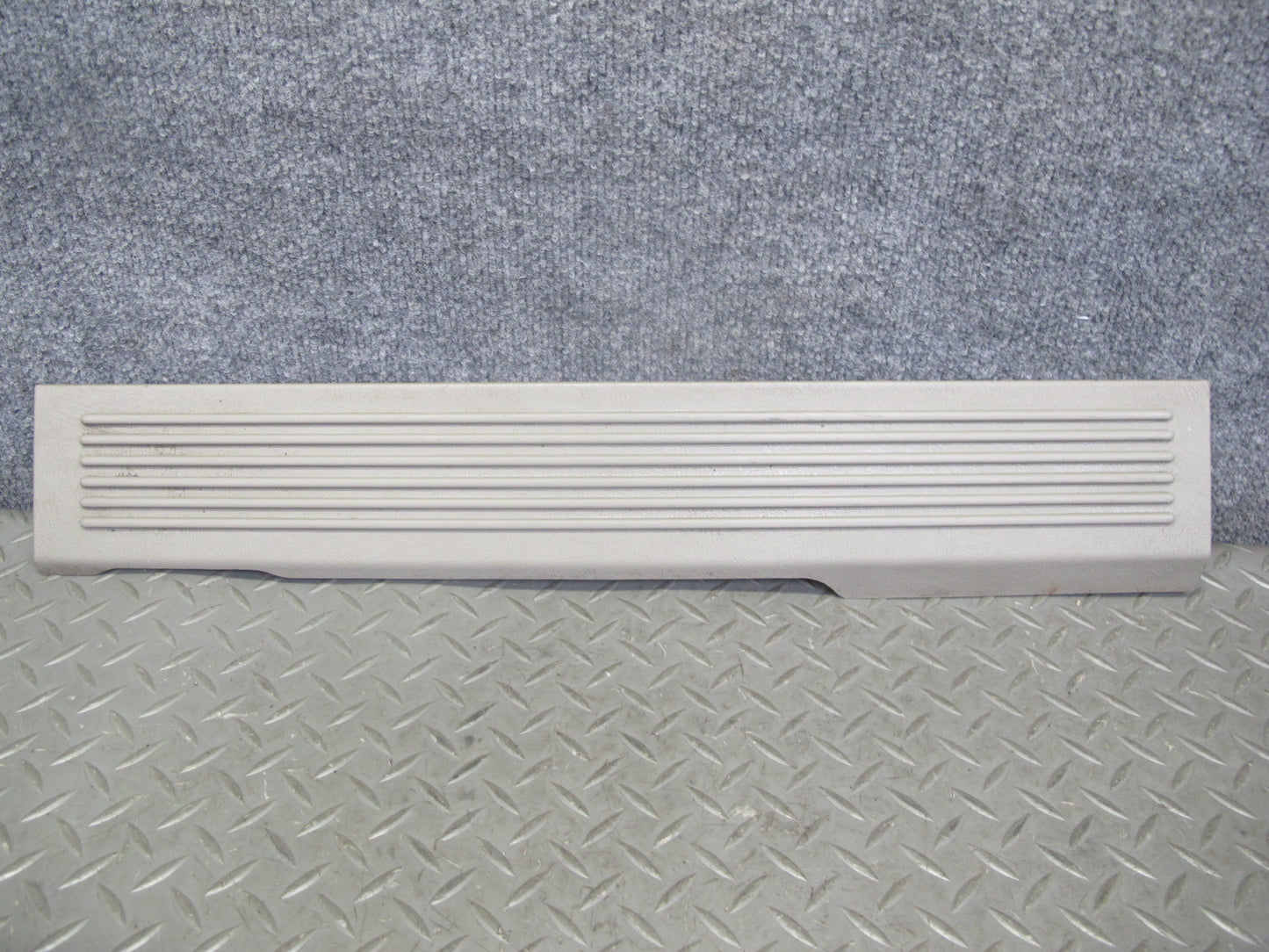 2003-2009 Hummer H2 Front Right & Left Side Door Scuff Sill Plate Trim Panel Set