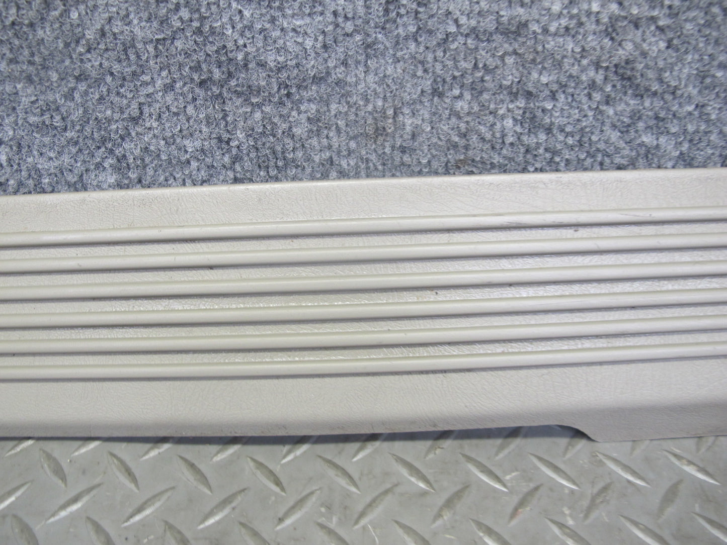 2003-2009 Hummer H2 Front Right & Left Side Door Scuff Sill Plate Trim Panel Set