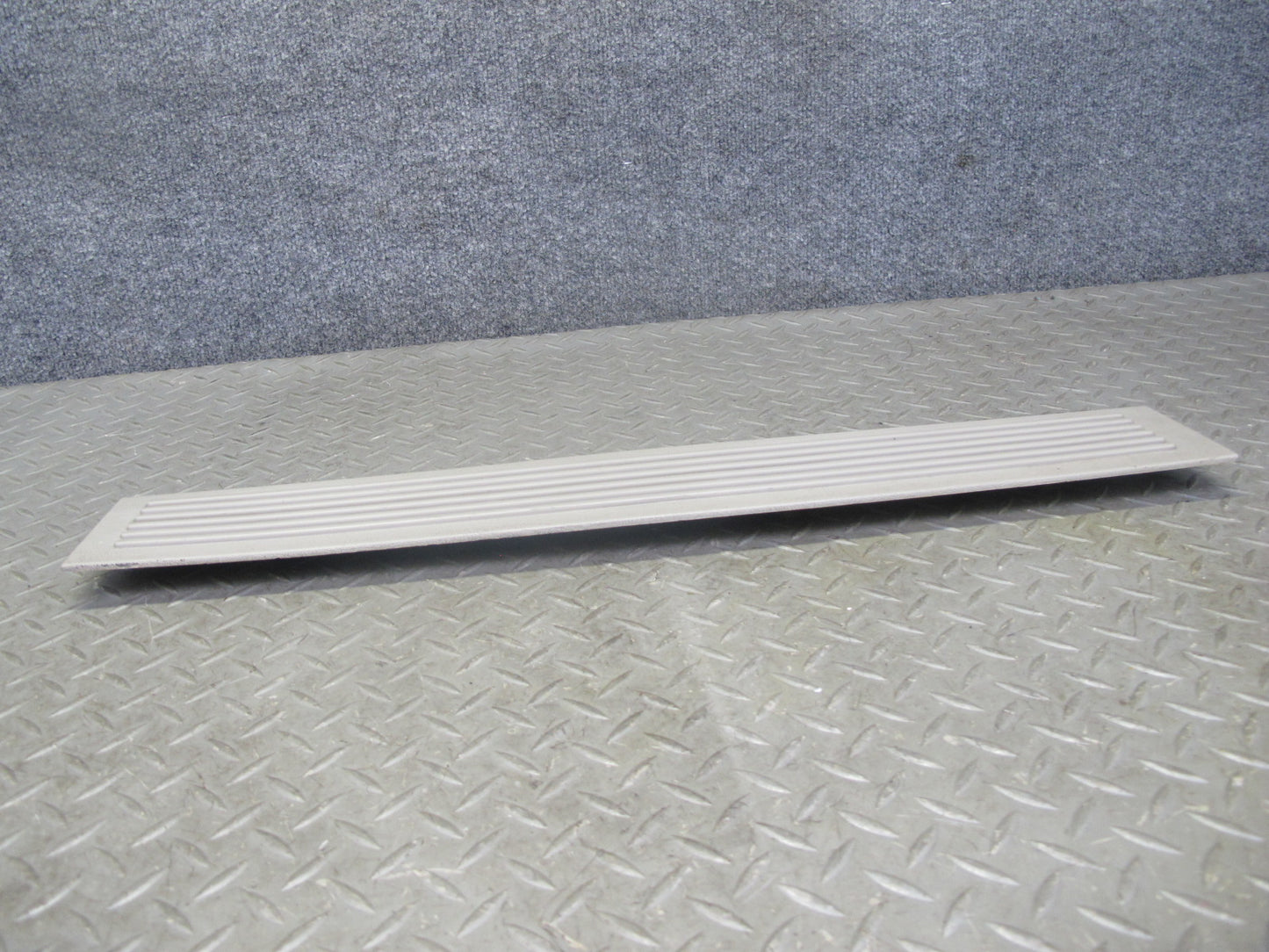 2003-2009 Hummer H2 Front Right & Left Side Door Scuff Sill Plate Trim Panel Set