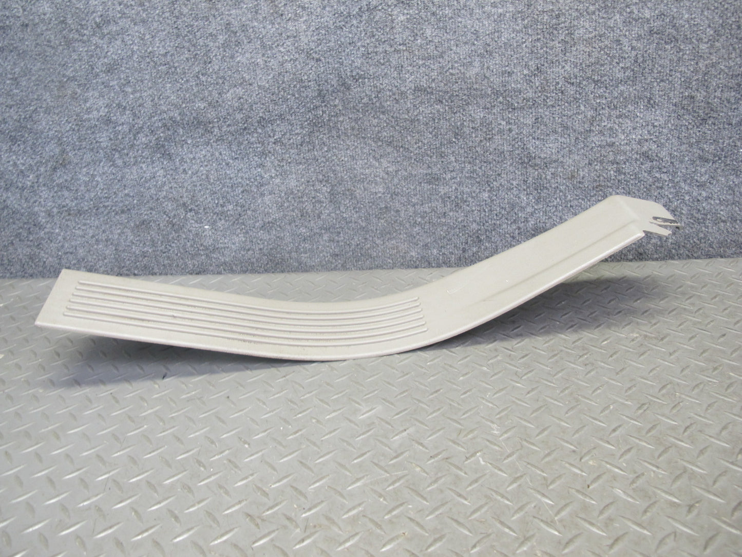 2003-2009 Hummer H2 Rear Right & Left Side Door Scuff Sill Plate Trim Panel Set