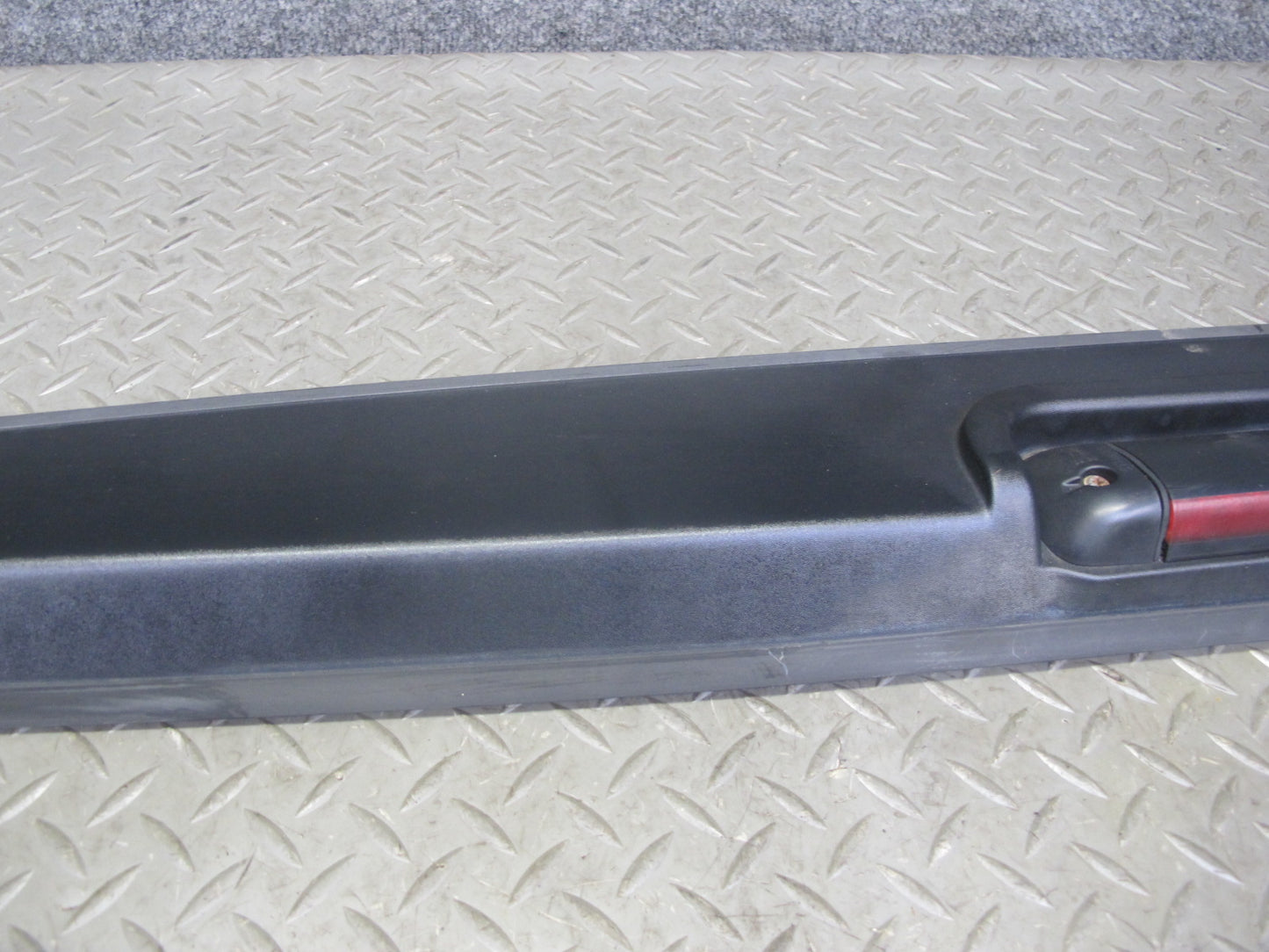 2003-2004 Hummer H2 Rear Center High Mount 3RD Third Brake Stop Lamp Light