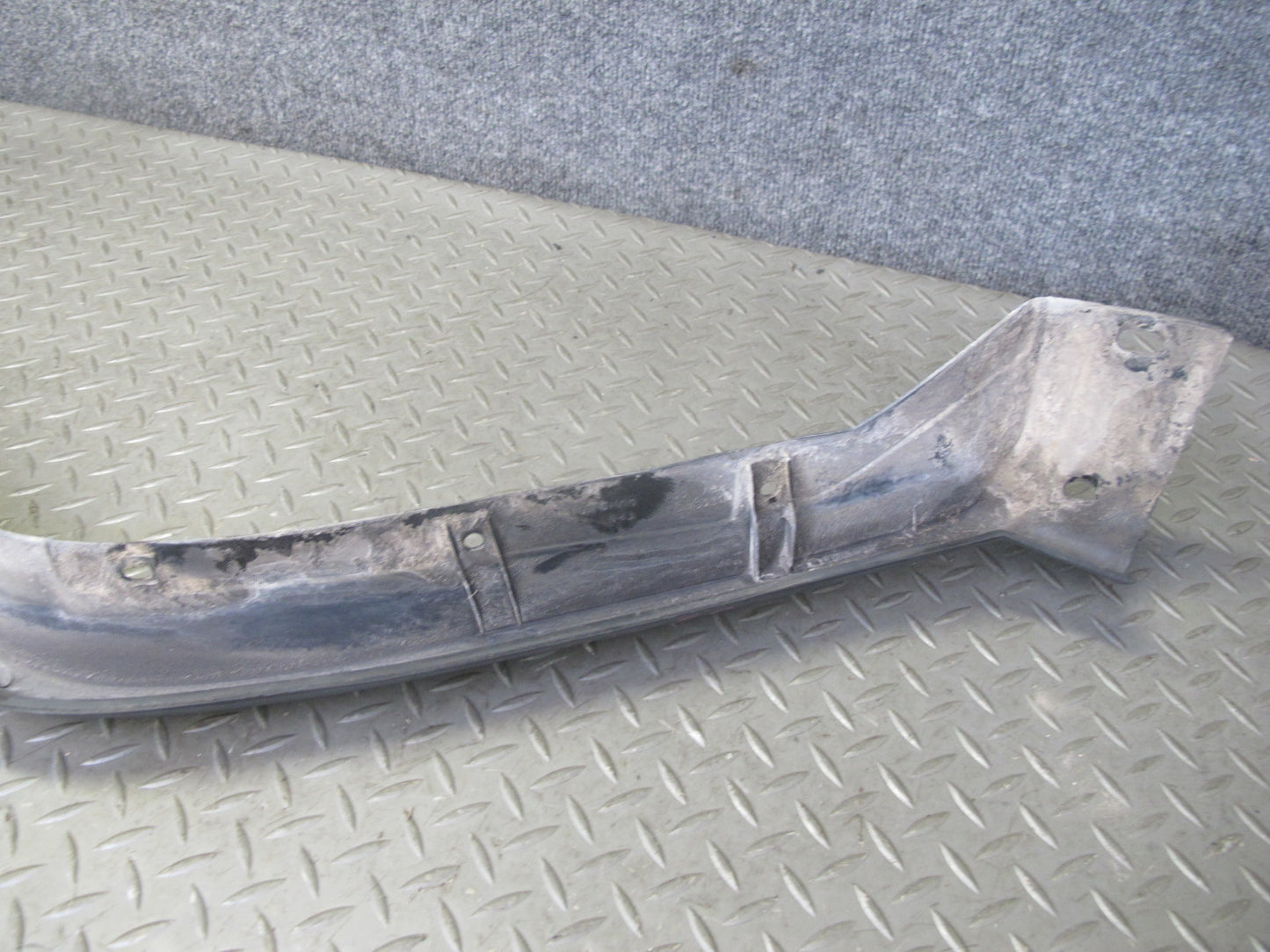 2003-2009 Hummer H2 Rear Right Pass Side Fender Wheel Flare Molding