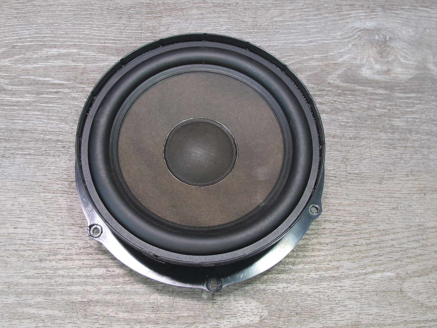 05-14 VW R32 GTI Rabbit Jetta Front Left Door Audio Speaker Woofer OEM