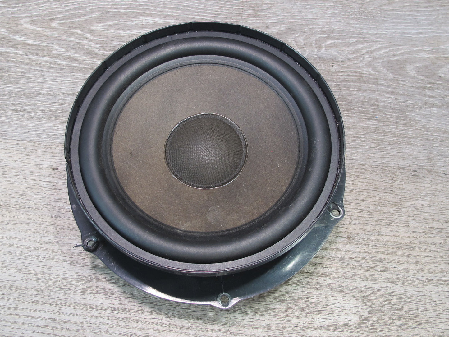 05-14 VW R32 GTI Rabbit Jetta Front Left Door Audio Speaker Woofer OEM