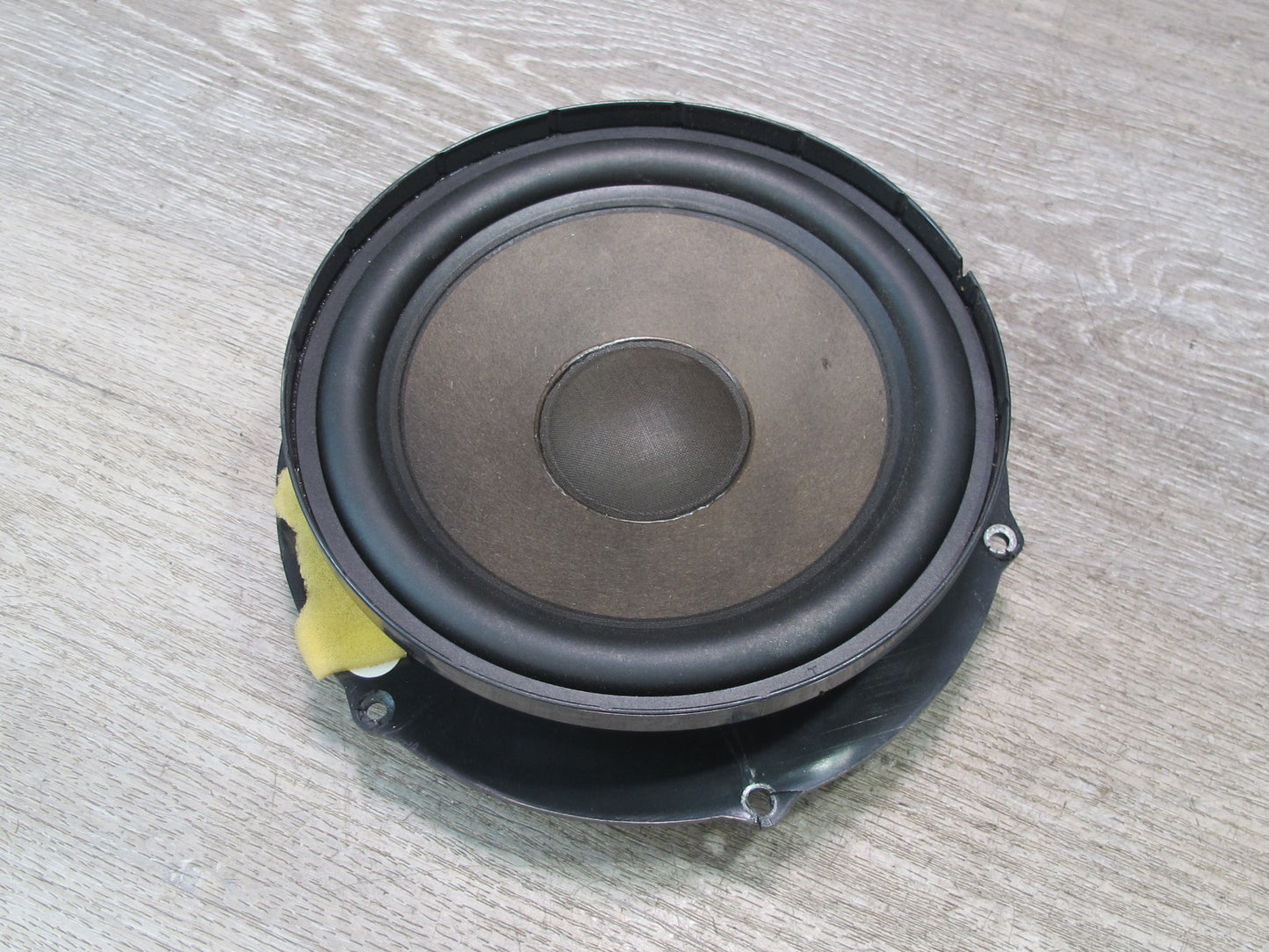 05-14 VW R32 GTI Rabbit Jetta Front Left Door Audio Speaker Woofer OEM