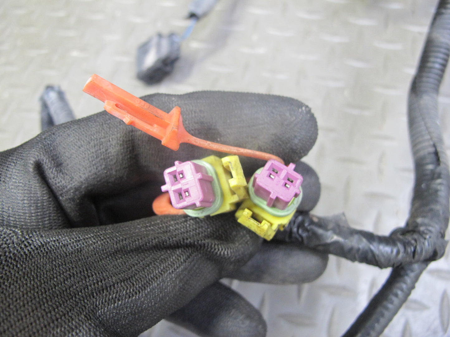 2003-2005 Hummer H2 Front Headlight Lamp Wire Wiring Harness