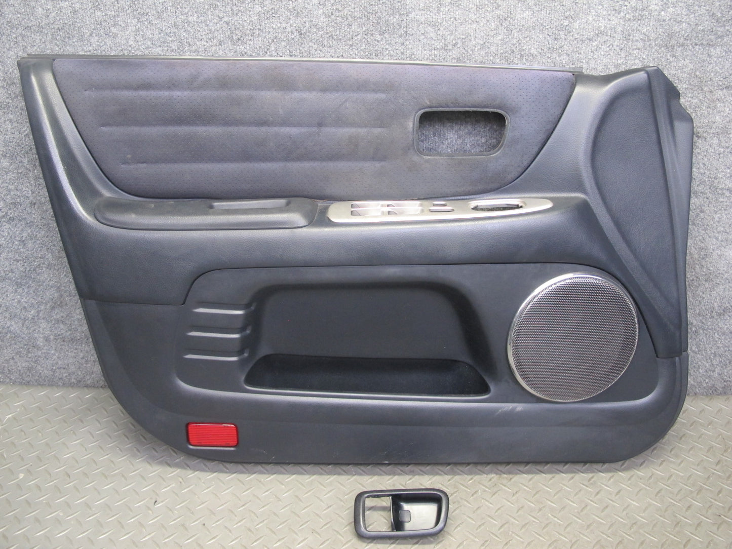 04-05 Lexus JCE10L IS300 Set of 2 Front Left & Right Door Panel Trim Cover OEM