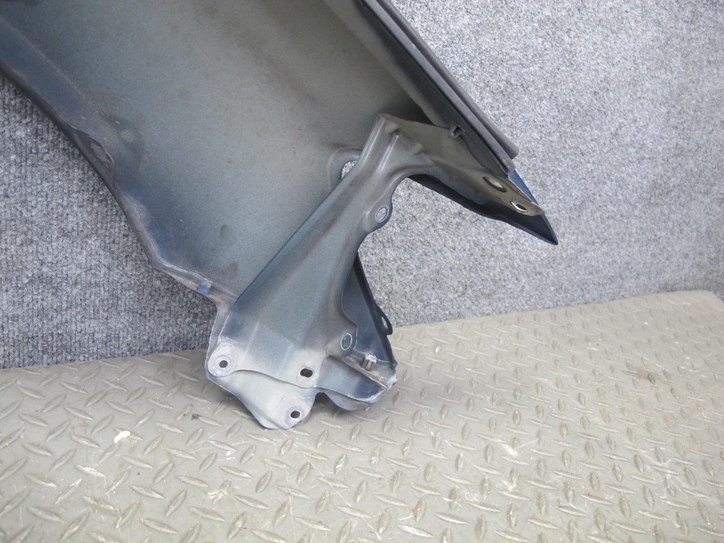 01-05 Lexus JCE10 IS300 Front Left Fender Shell Cover Panel Indigo INK Pearl OEM