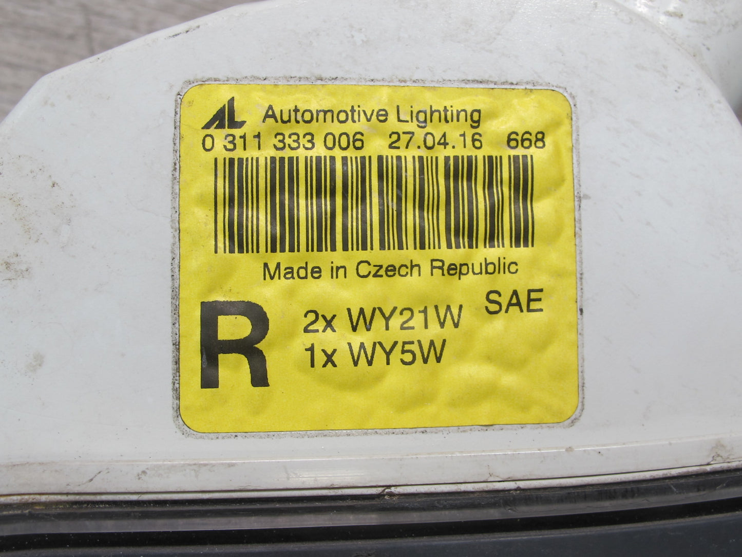 2006-2007 BMW E63 E64 Front Left & Right Turn Signal Light Lamp Set of 2