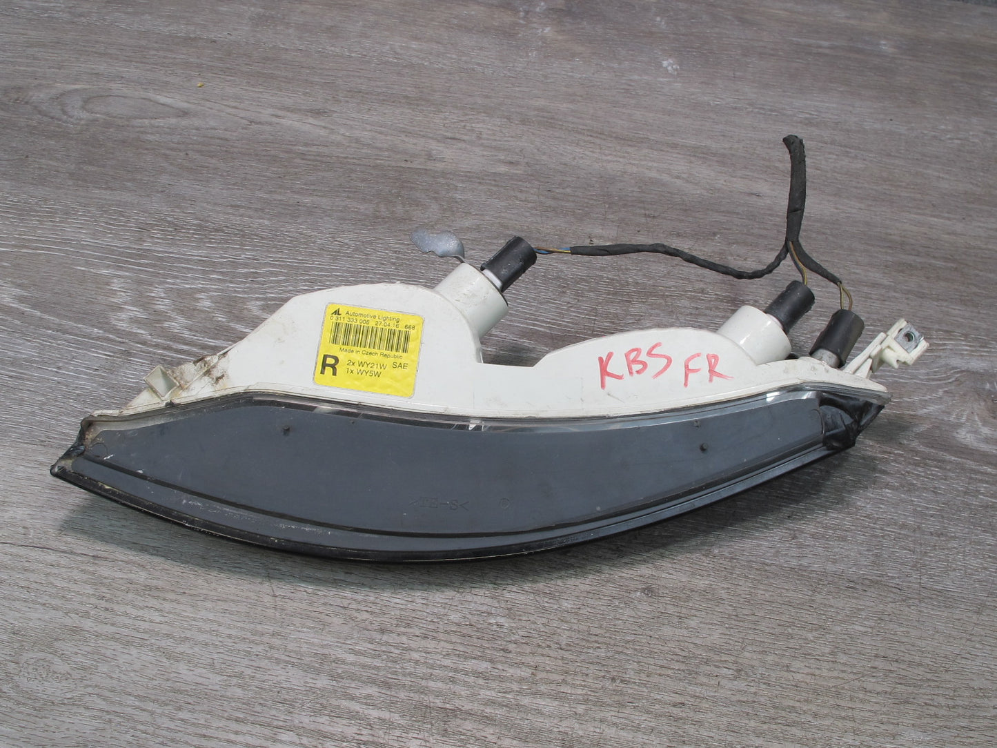 2006-2007 BMW E63 E64 Front Left & Right Turn Signal Light Lamp Set of 2