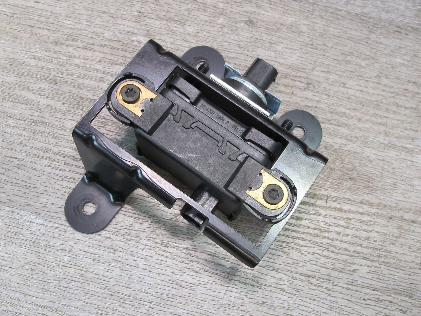 2006-2010 BMW E63 E64 YAW Turn Rate Acceleration Speed Sensor 6776212