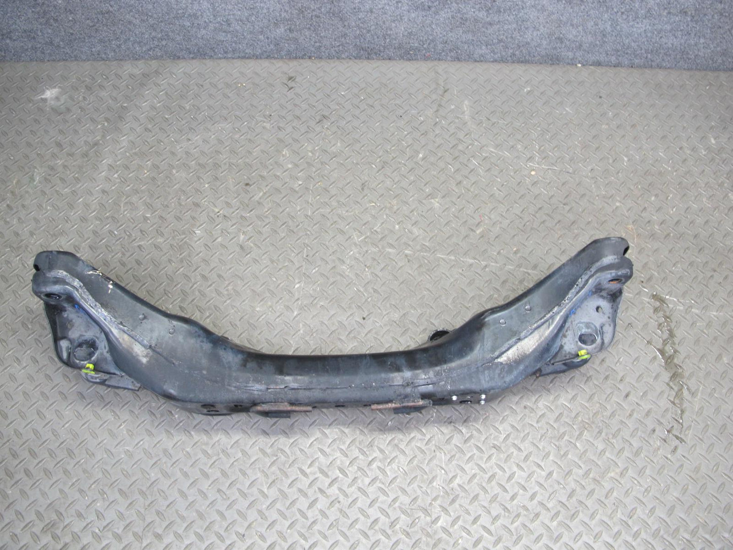 01-05 Lexus JCE10L IS300 Front Suspension Crossmember Sub Frame Subframe OEM