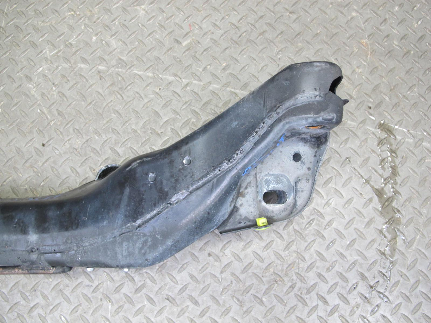 01-05 Lexus JCE10L IS300 Front Suspension Crossmember Sub Frame Subframe OEM