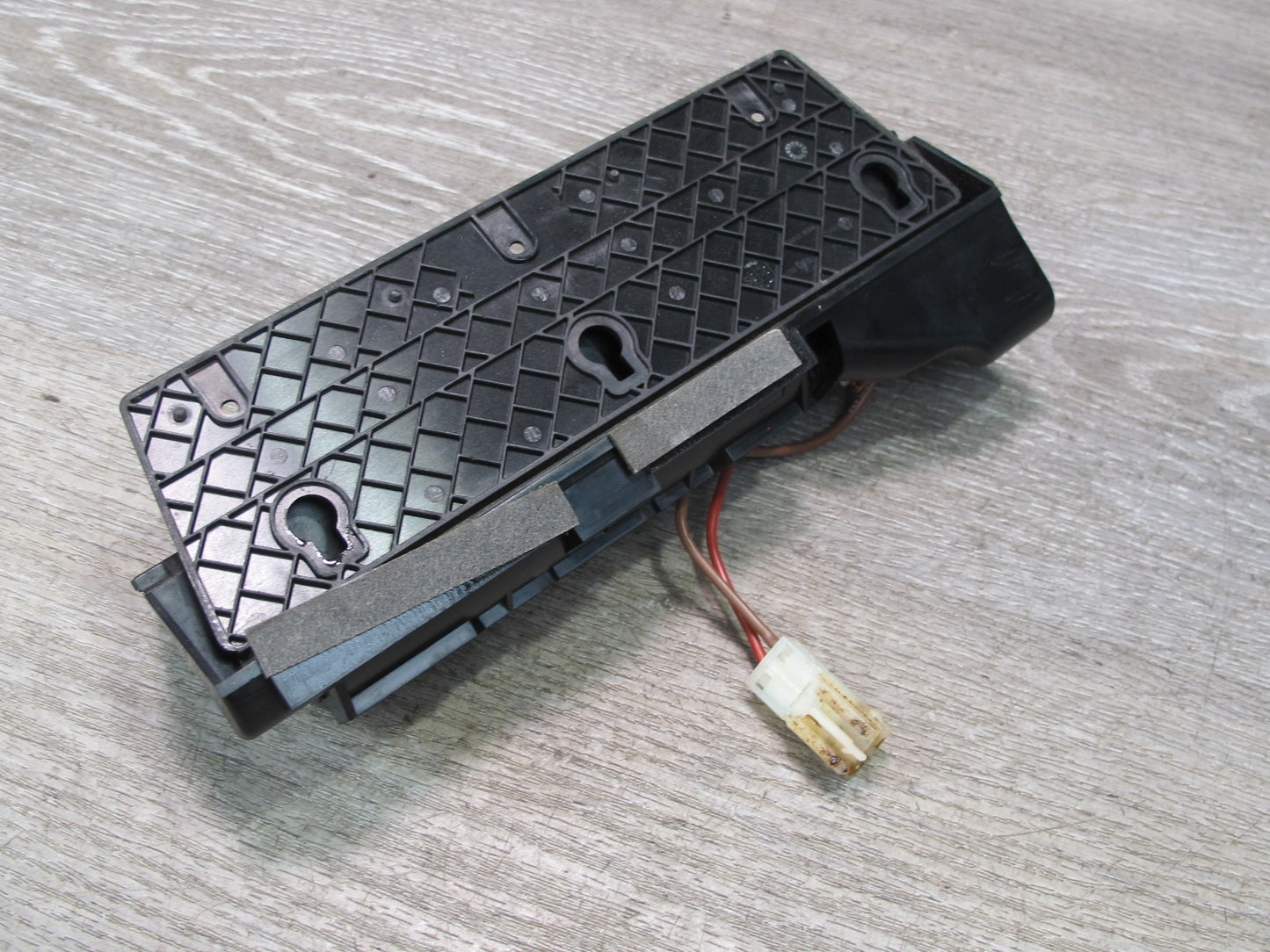 2006-2010 BMW E63 E64 Front Center Console Ashtray Lighter Outlet