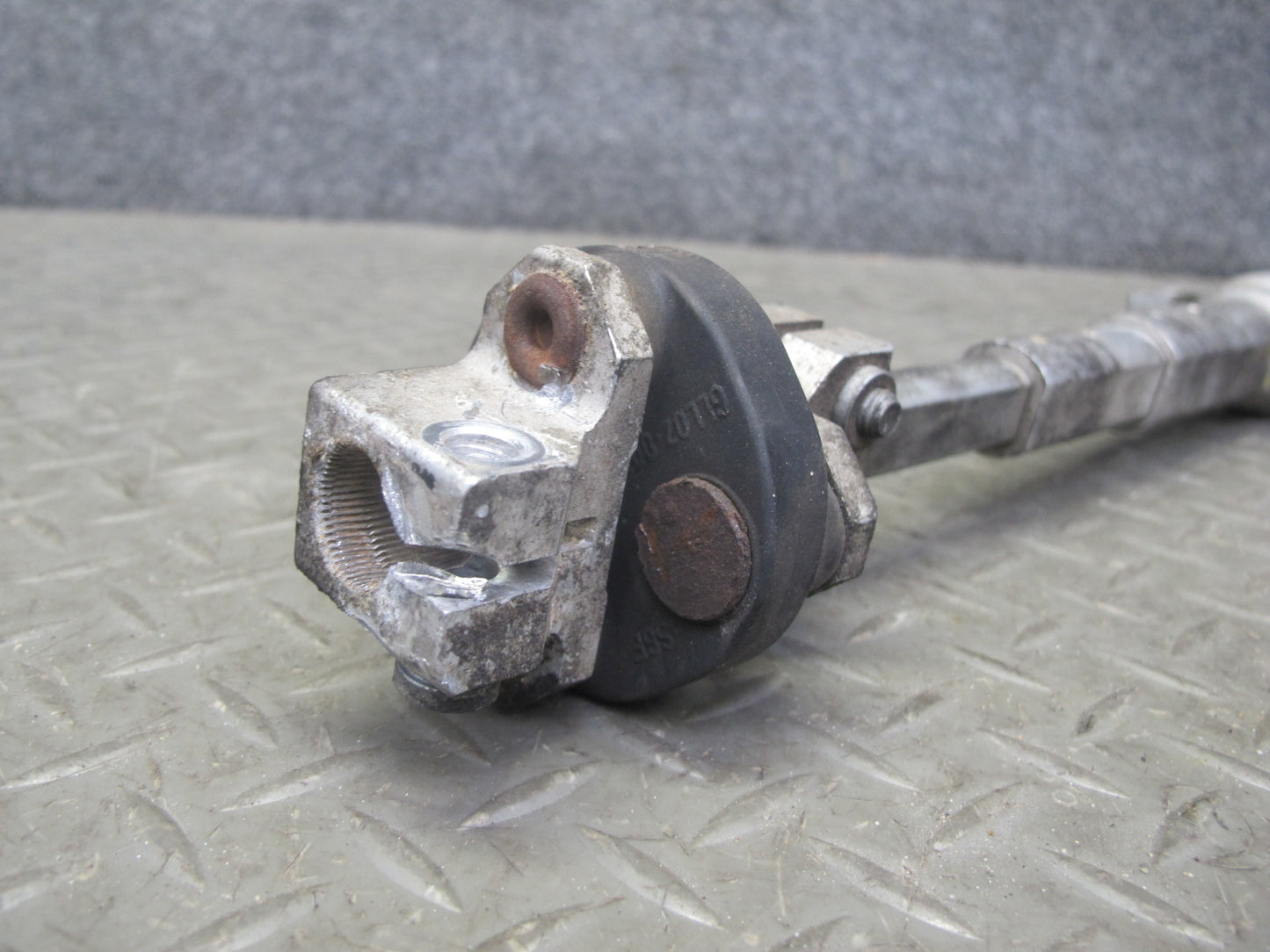 01-06 BMW E46 3-SERIES Steering Column U Joint Linkage Shaft OEM