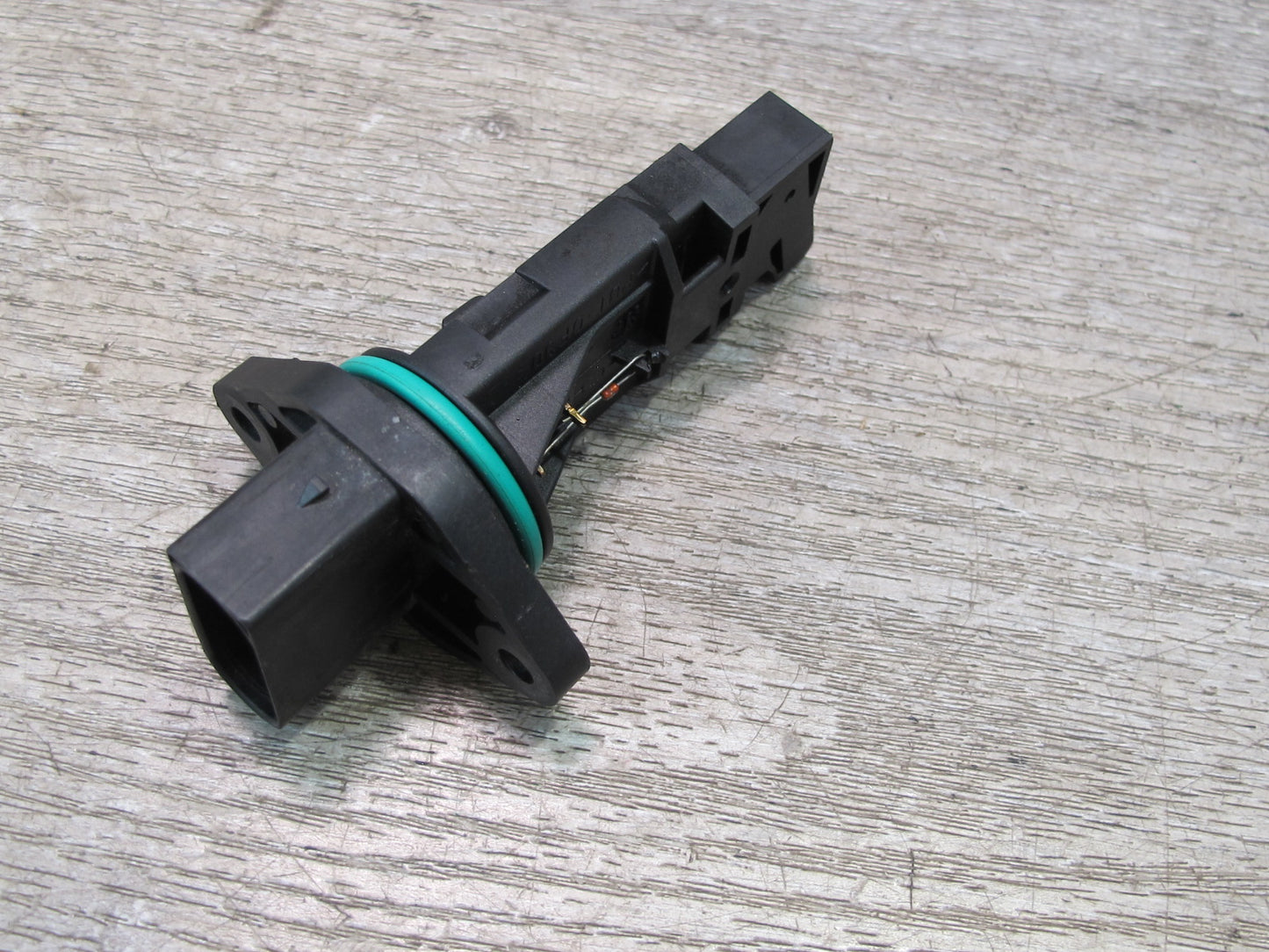 2006-2010 BMW E63 E64 M6 Mass Air Flow Meter MAF Sensor 7830359