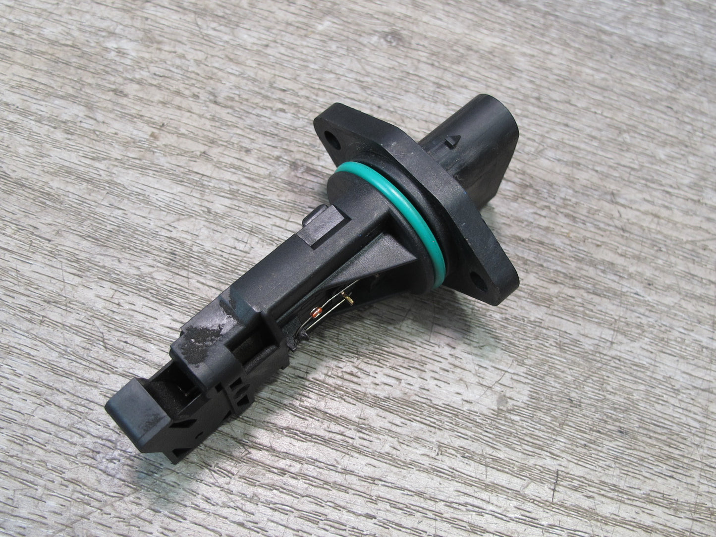 2006-2010 BMW E63 E64 M6 Mass Air Flow Meter MAF Sensor 7830359