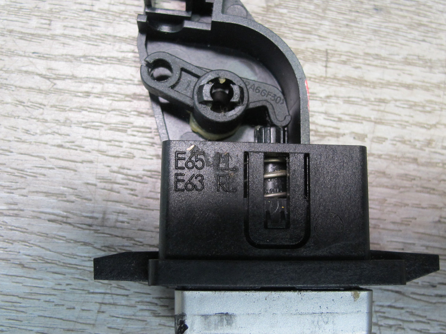 2006-2010 BMW E63 E64 Glove Box Open Release Button Switch 8040332