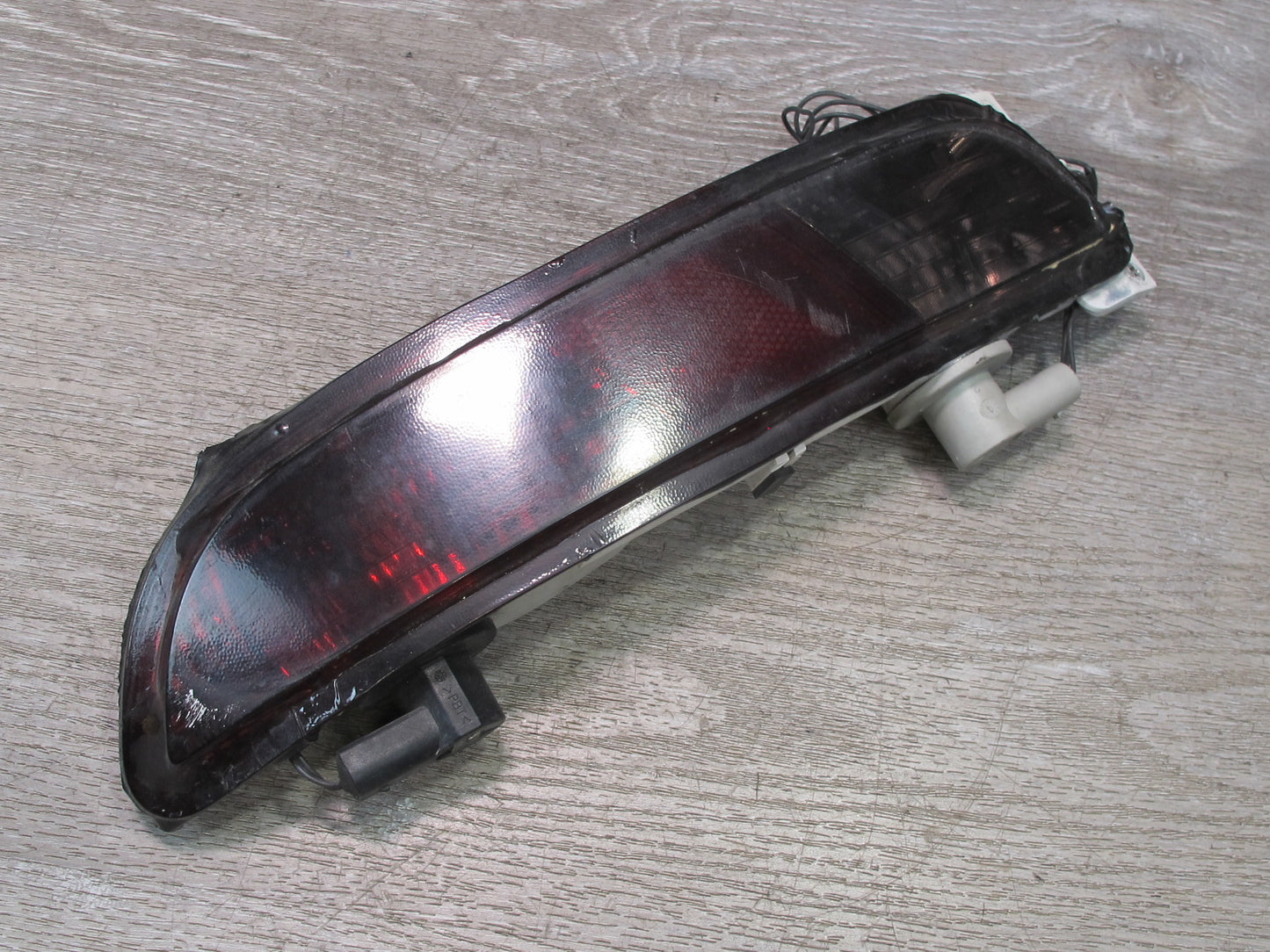 2006-2010 BMW E63 E64 M6 Rear Bumper Left Reverse Brake Light Lamp 7165817