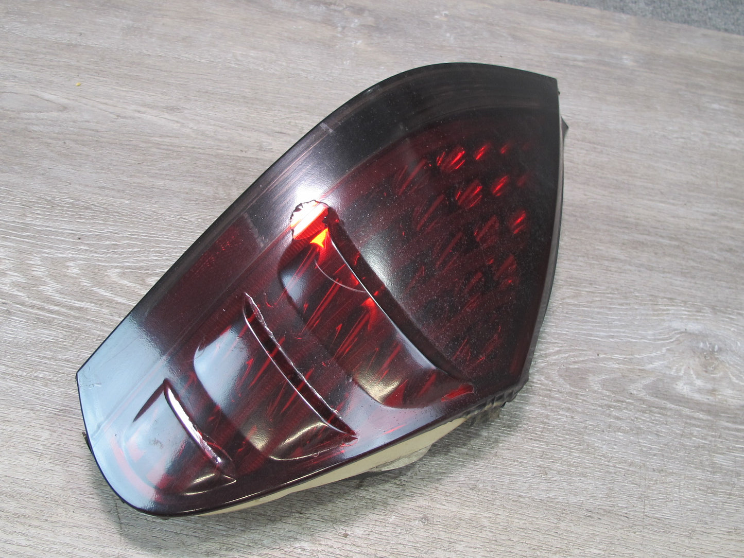 2006-2007 BMW E63 E64 M6 Rear Right Tail Light Lamp 7170976