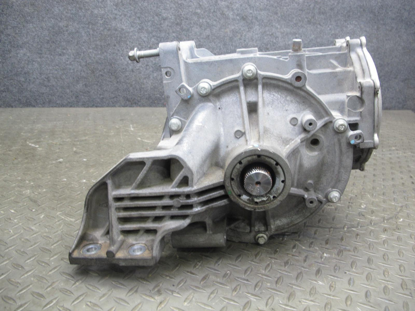 06-07 Chevrolet Corvette C6 Rear Differential Carrier 2:56 Ratio 12583200 OEM