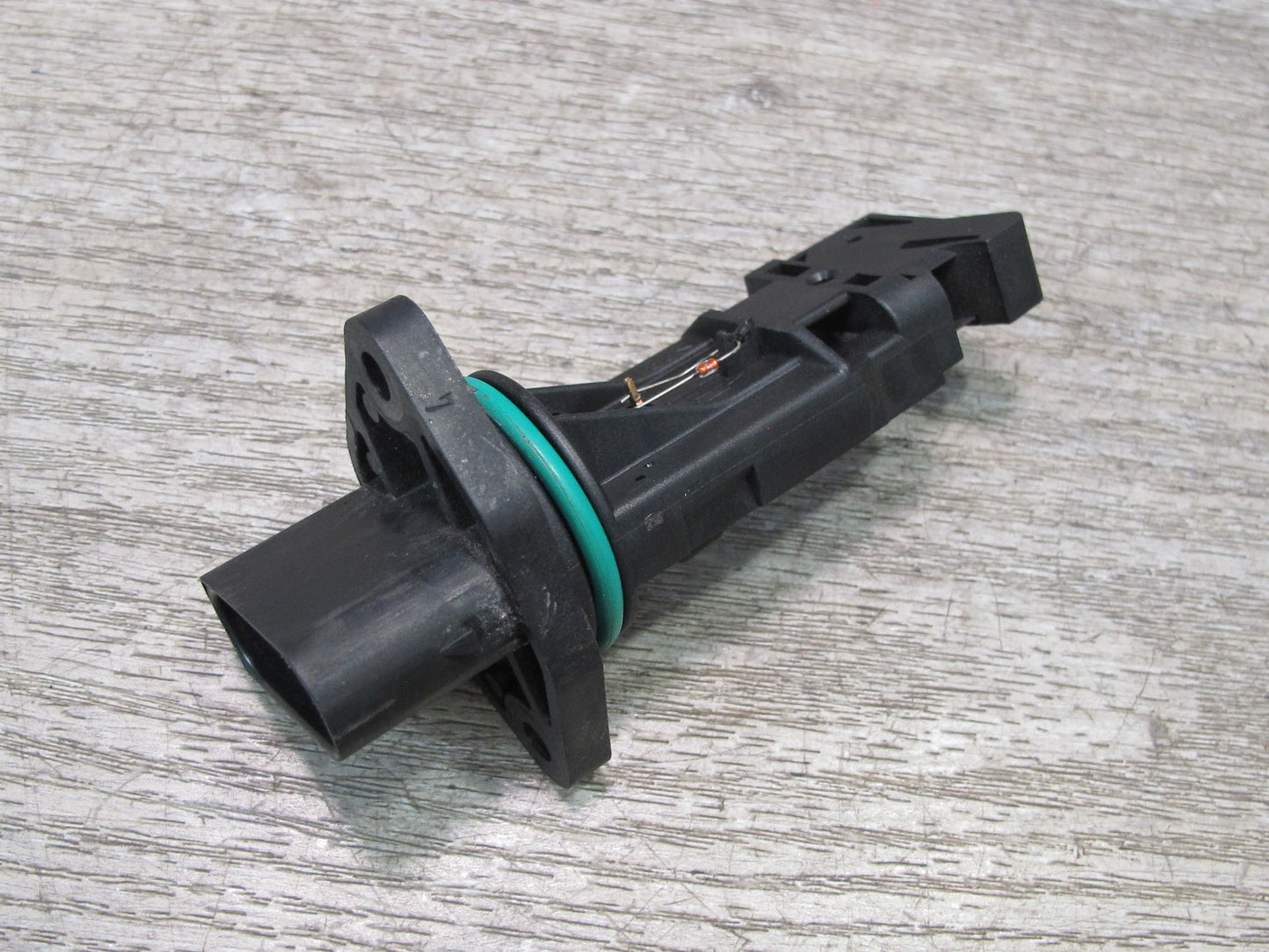 2006-2010 BMW E63 E64 M6 Mass Air Flow Meter MAF Sensor 7830359