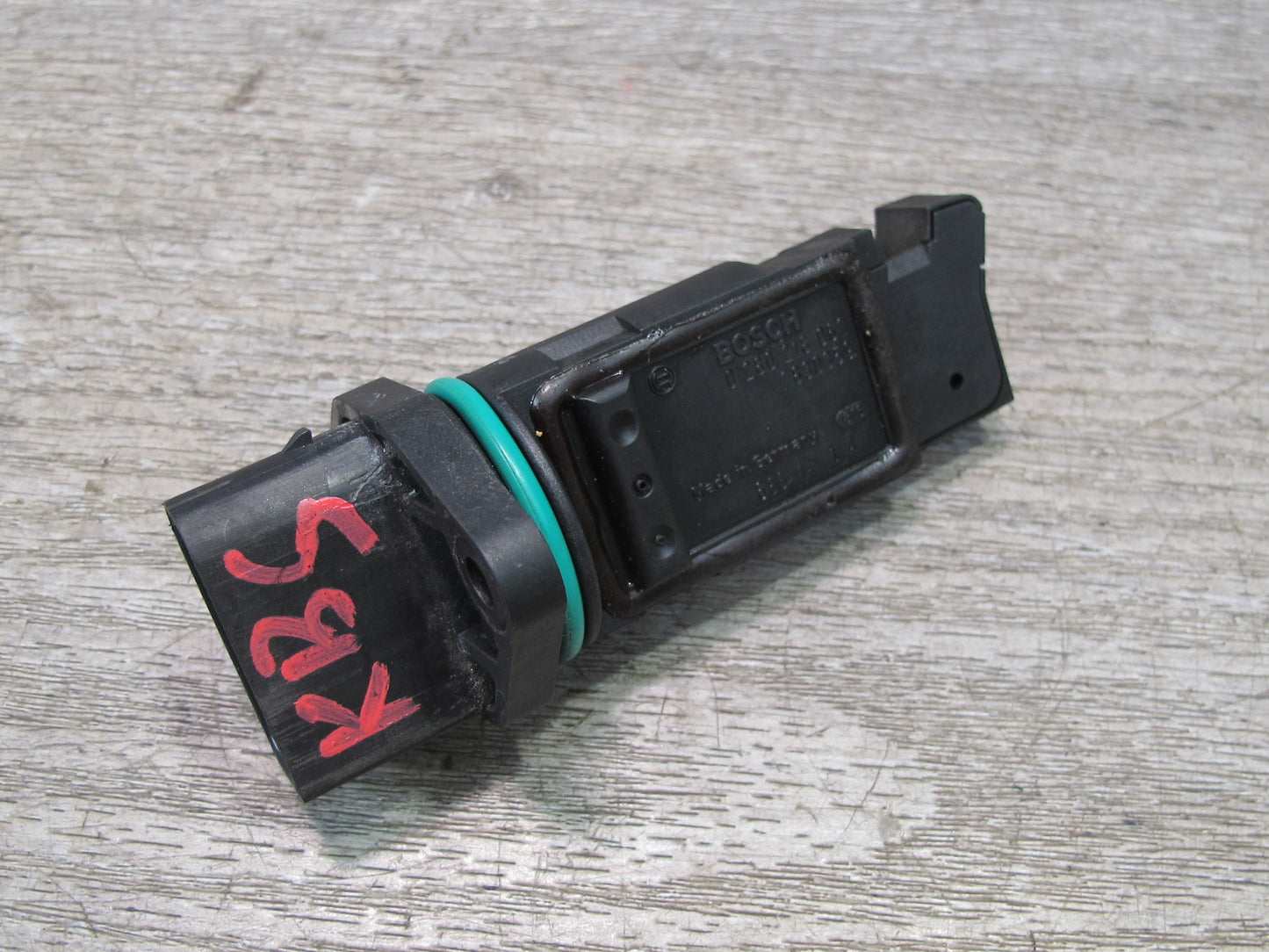 2006-2010 BMW E63 E64 M6 Mass Air Flow Meter MAF Sensor 7830359