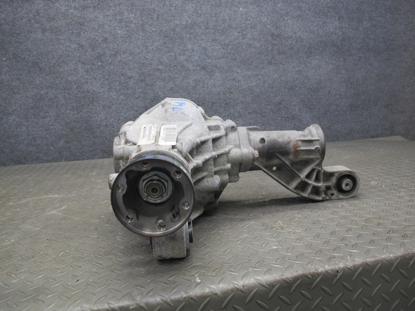 12-18 Mercedes W166 GLE350 ML350 AWD Front Differential Carrier 3.70 Ratio OEM