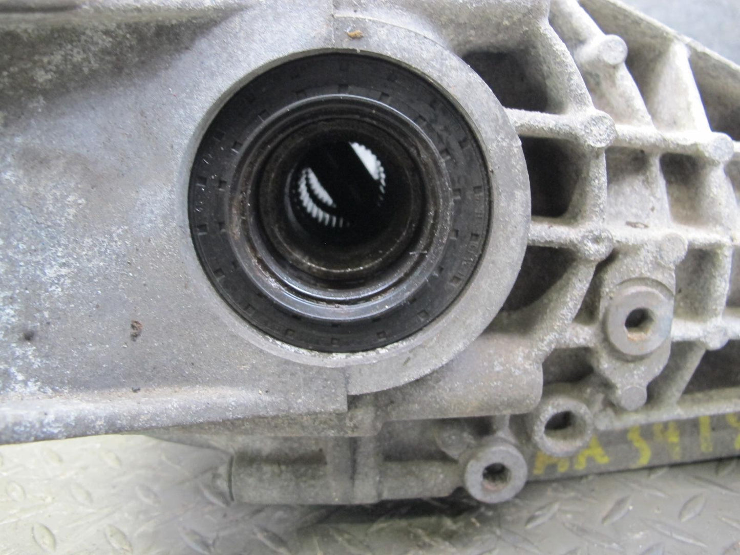 07-11 Mercedes W164 ML63 AMG Rear Differential Carrier 3.45 Ratio 1643501414 OEM
