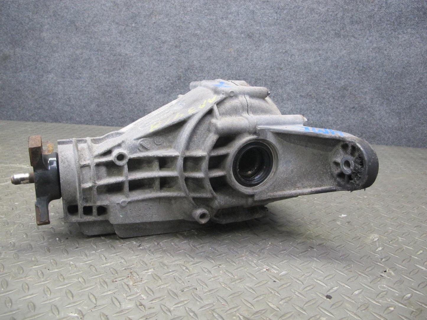 07-11 Mercedes W164 ML63 AMG Rear Differential Carrier 3.45 Ratio 1643501414 OEM