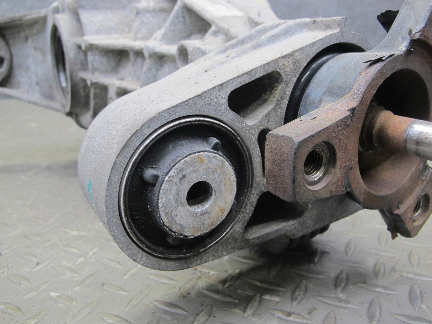 07-11 Mercedes W164 ML63 AMG Rear Differential Carrier 3.45 Ratio 1643501414 OEM