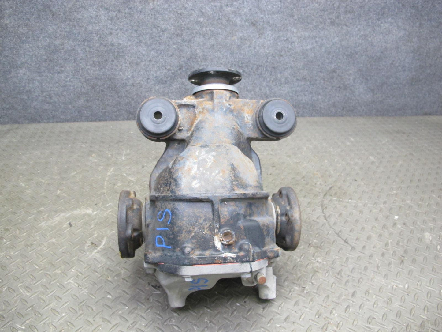 2005 Lexus IS300 RWD M96 A/T Rear Differential Carrier Open 3.91 Ratio 109K OEM