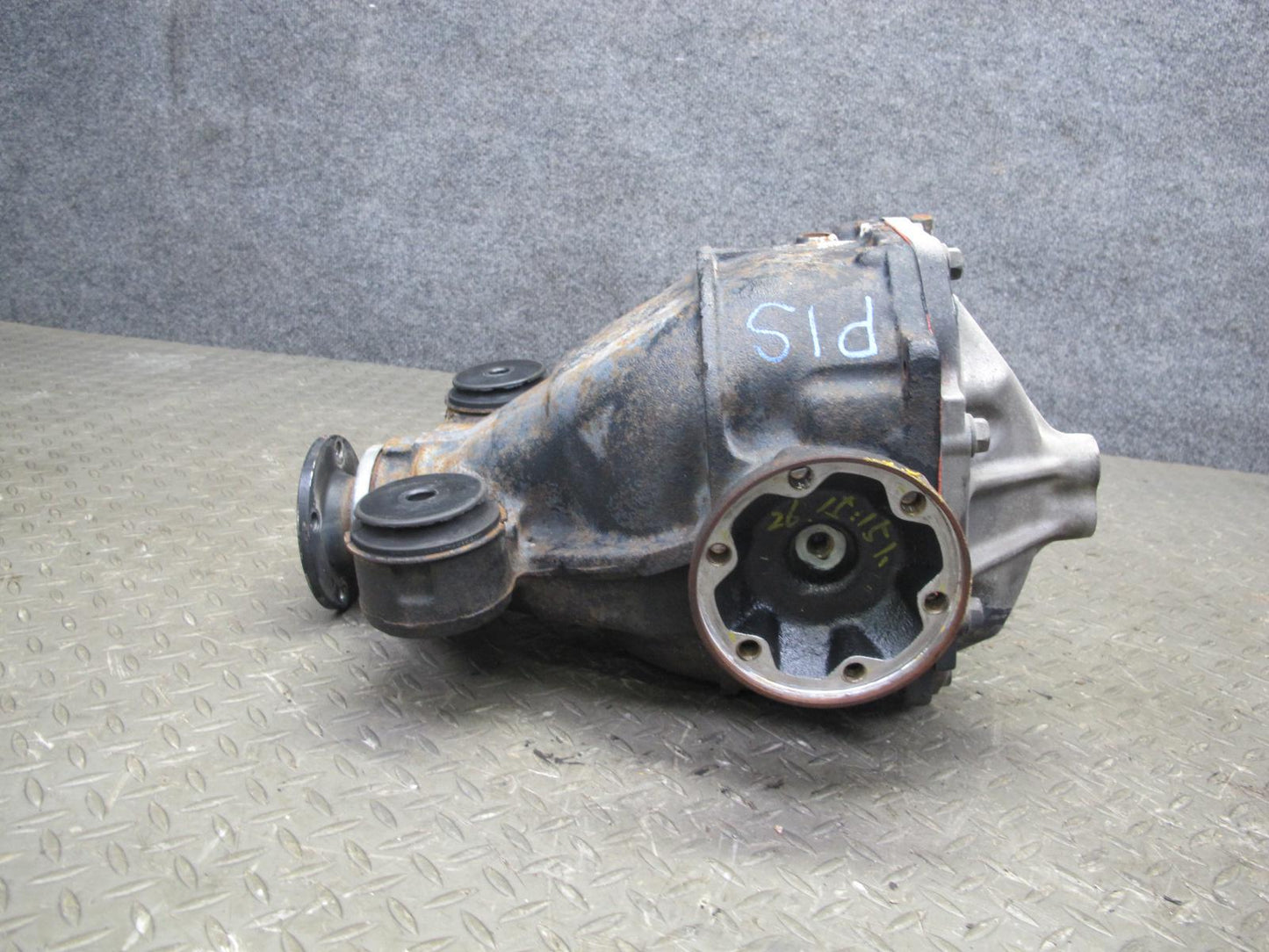 2005 Lexus IS300 RWD M96 A/T Rear Differential Carrier Open 3.91 Ratio 109K OEM