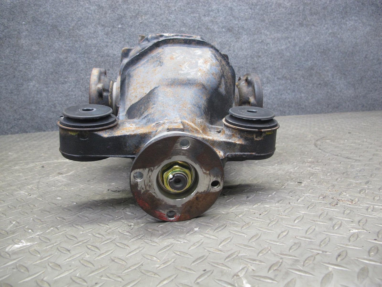 2005 Lexus IS300 RWD M96 A/T Rear Differential Carrier Open 3.91 Ratio 109K OEM
