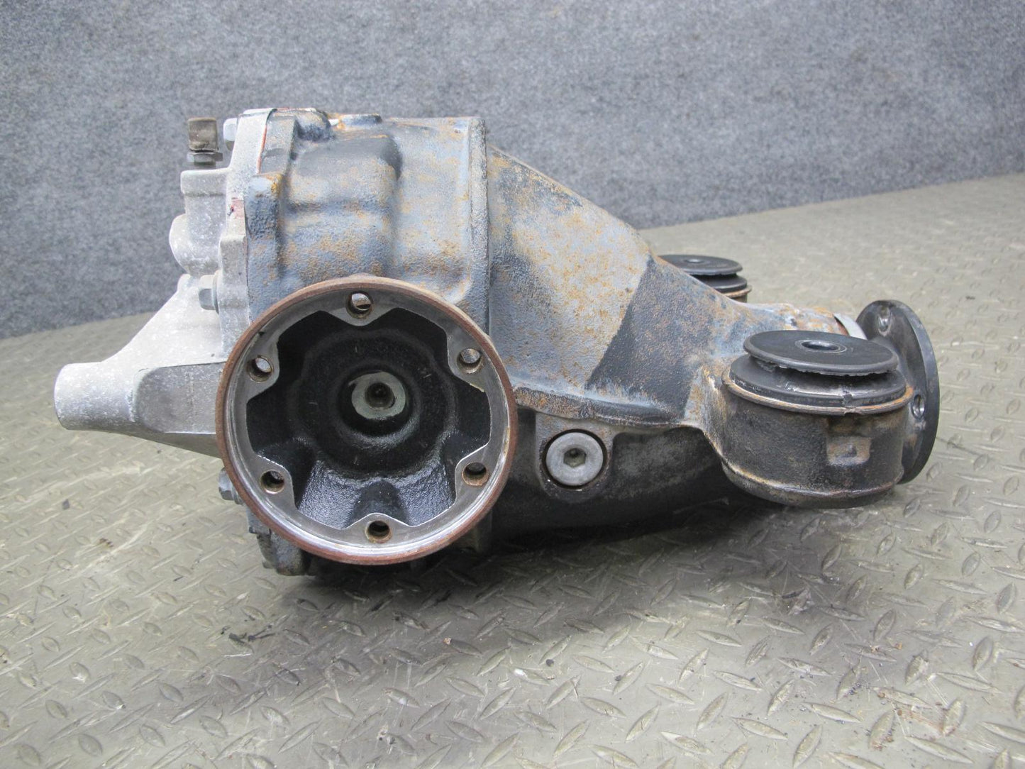 2005 Lexus IS300 RWD M96 A/T Rear Differential Carrier Open 3.91 Ratio 109K OEM