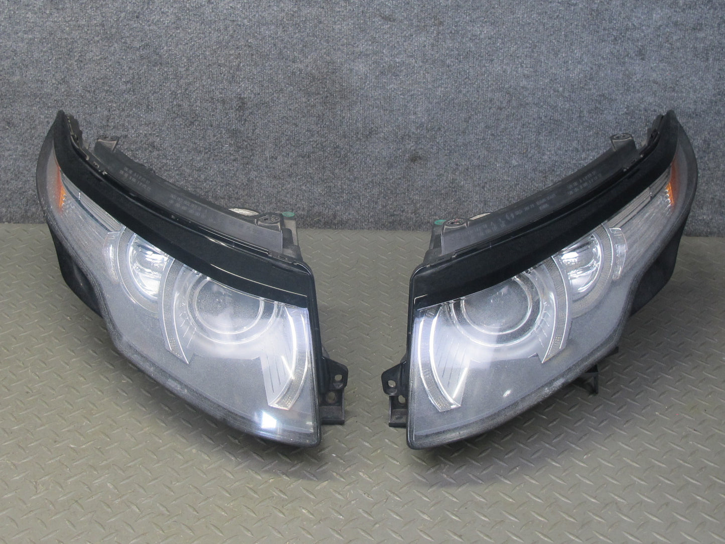 2012-2015 Range Rover Evoque L538 Front Xenon HID Adaptive Headlight Lamp Set