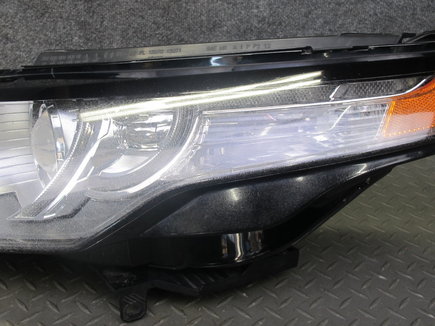 2012-2015 Range Rover Evoque L538 Front Xenon HID Adaptive Headlight Lamp Set