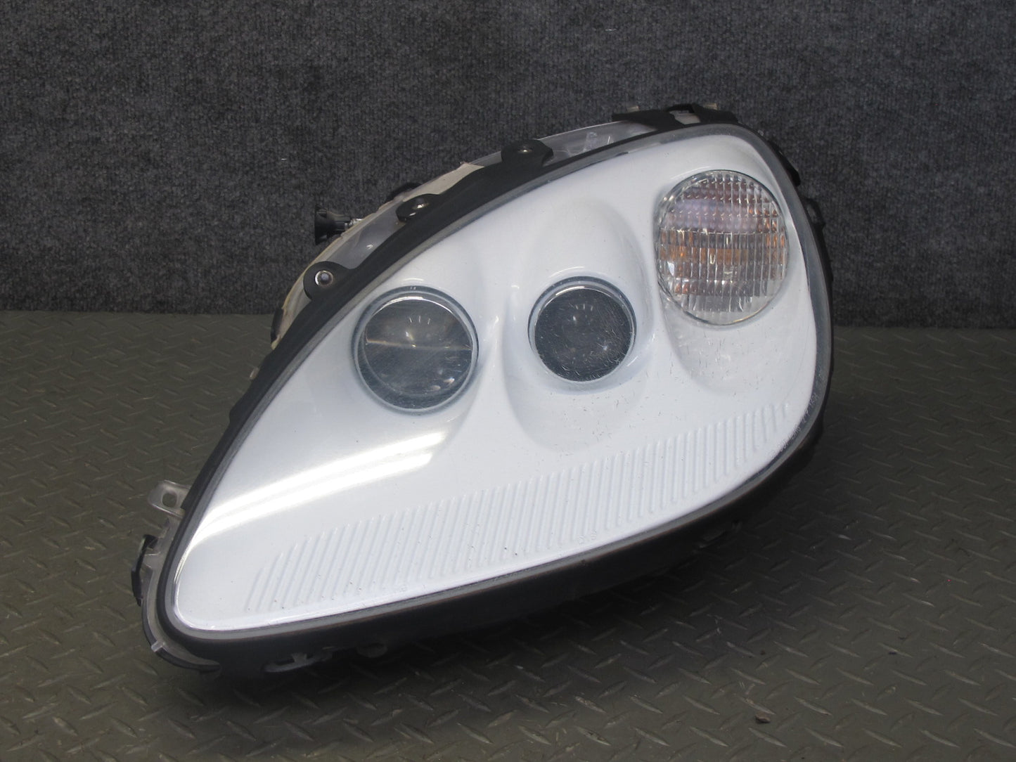 05-13 Chevrolet Corvette C6 Front Left Xenon HID Headlight Lamp w Ballast OEM