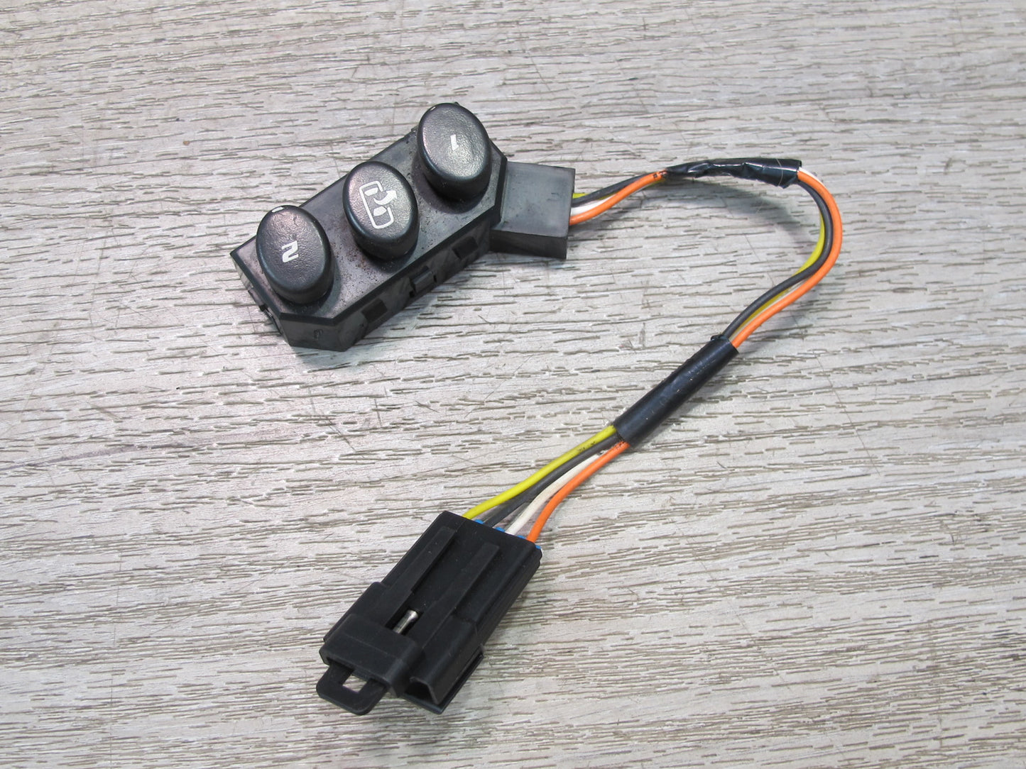 2004-2009 Cadillac XLR Front Left Side Door Adjust Seat Memory Lumbar Switch