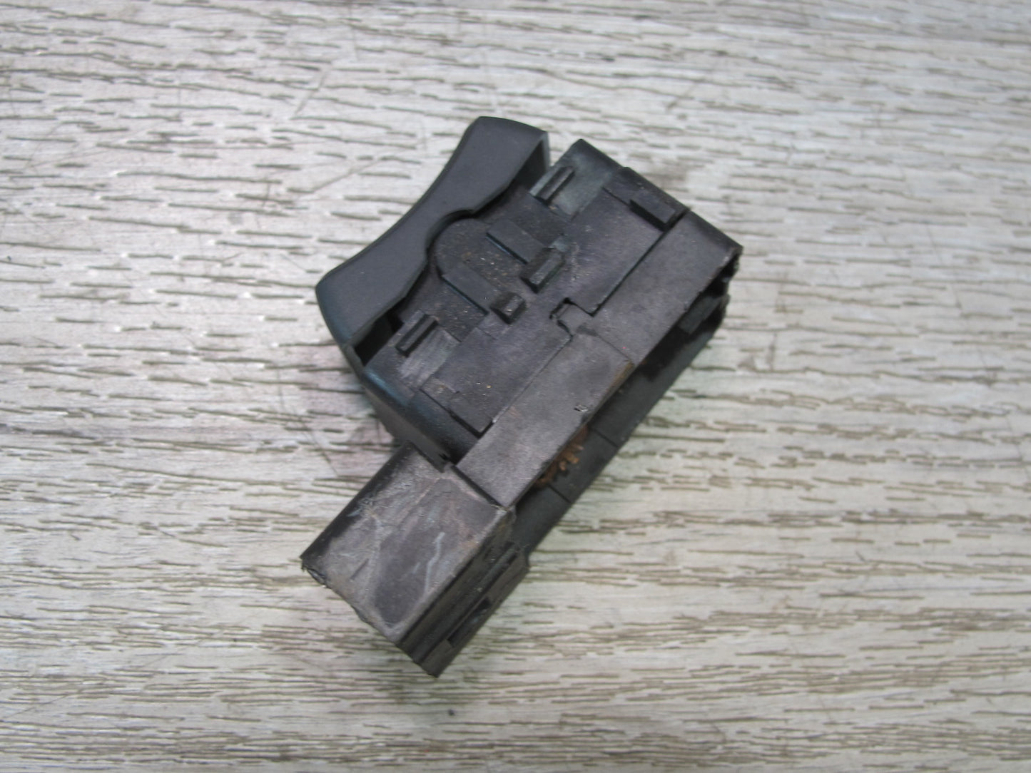 2004-2009 Cadillac XLR Front Left Side Door Adjust Seat Memory Lumbar Switch