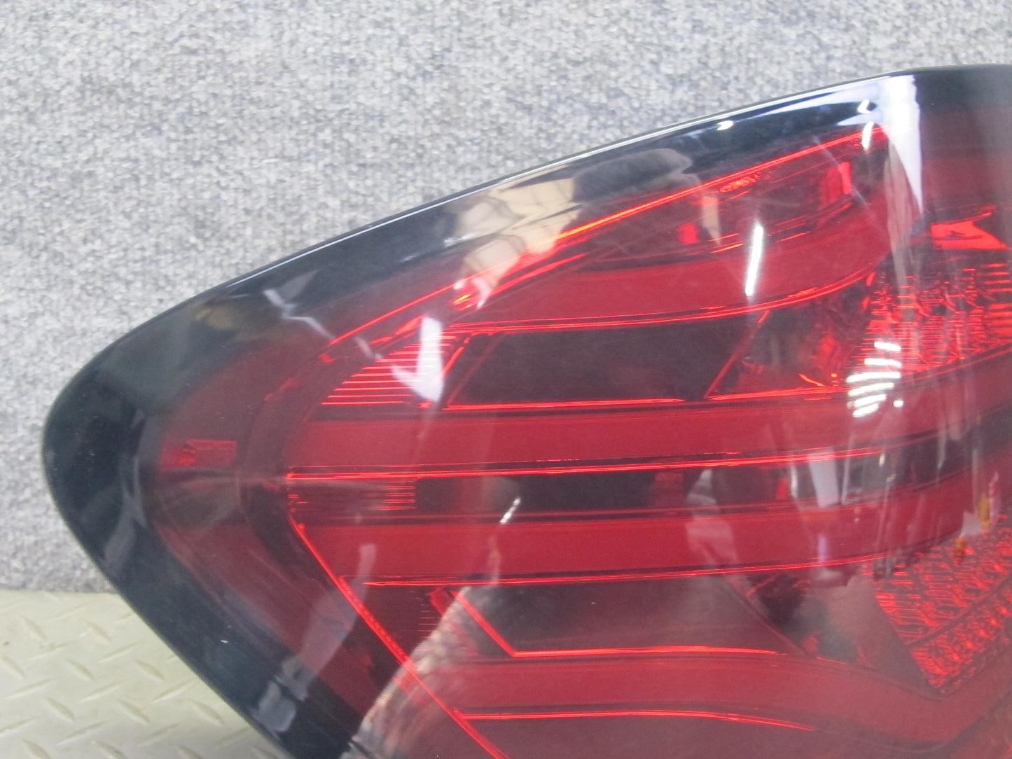 06-11 Mercedes W164 Ml-class Rear Left LED Tail Light Lamp Aftermarket