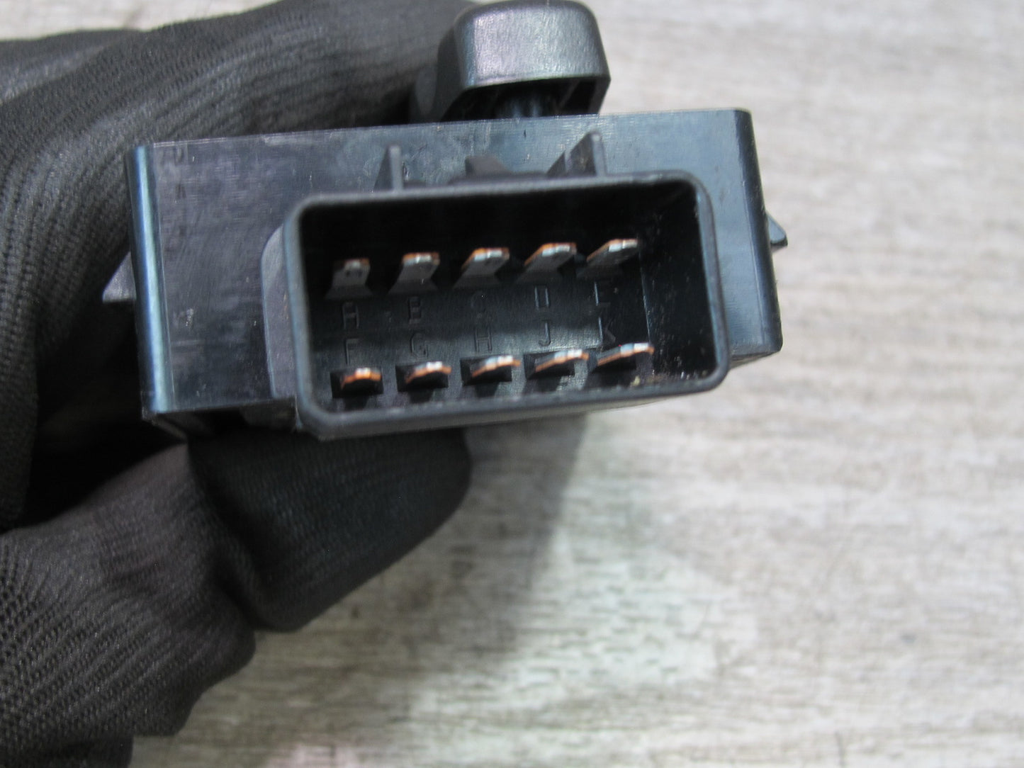 2004-2009 Cadillac XLR Front Left Side Door Adjust Seat Memory Lumbar Switch