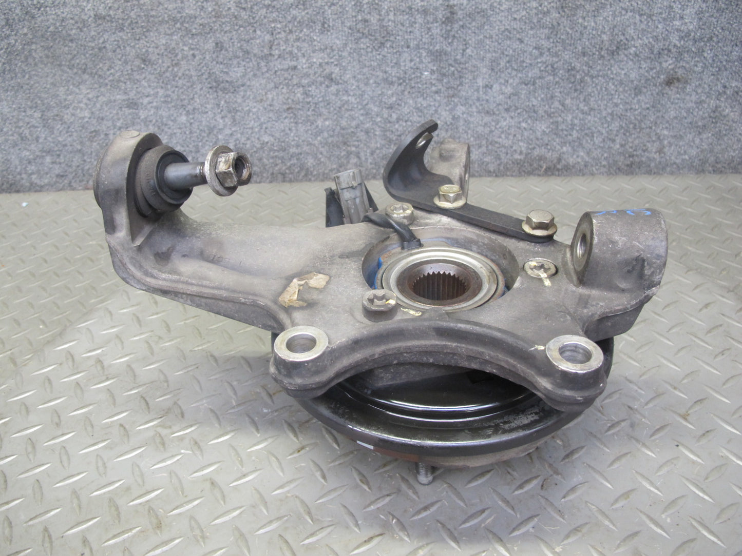 05-08 Chevrolet Corvette C6 Rear Right Spindle Knuckle Wheel Hub Bearing OEM