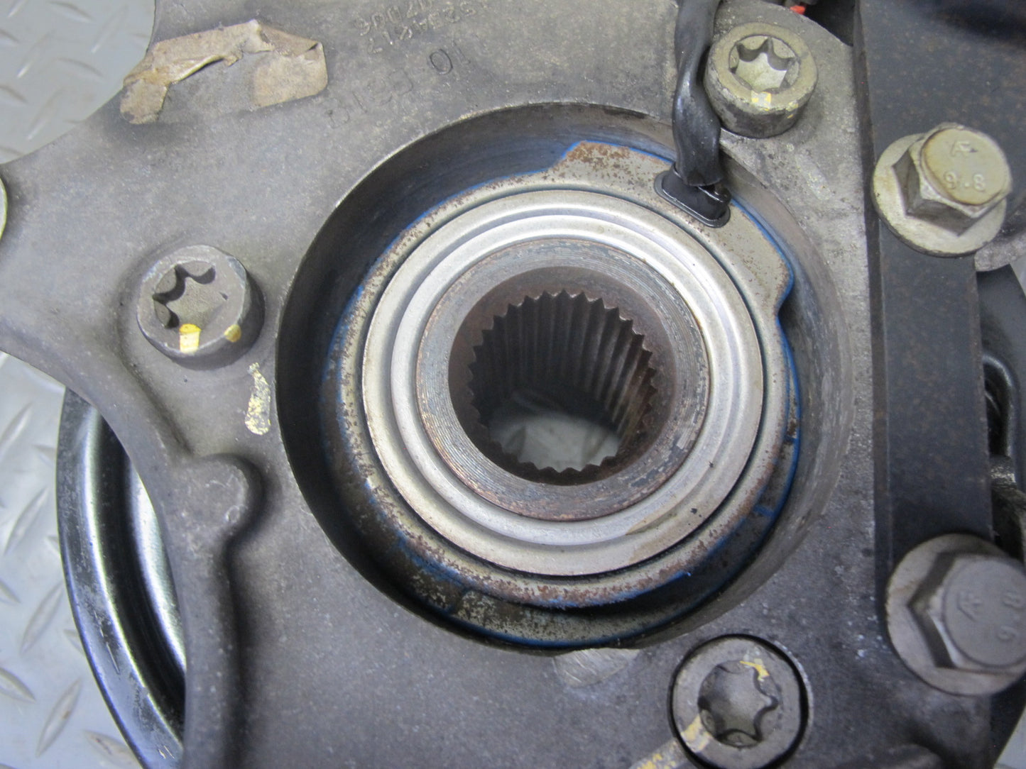 05-08 Chevrolet Corvette C6 Rear Right Spindle Knuckle Wheel Hub Bearing OEM