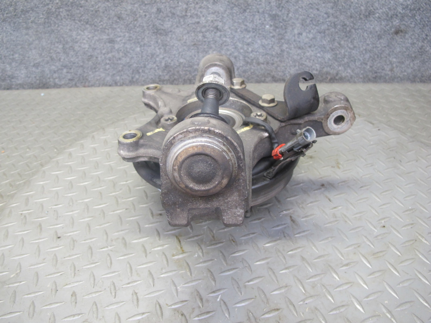 05-08 Chevrolet Corvette C6 Rear Left Spindle Knuckle Wheel Hub Bearing OEM