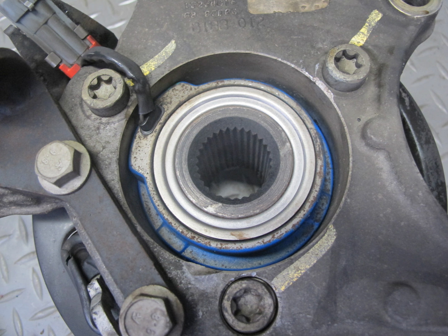 05-08 Chevrolet Corvette C6 Rear Left Spindle Knuckle Wheel Hub Bearing OEM