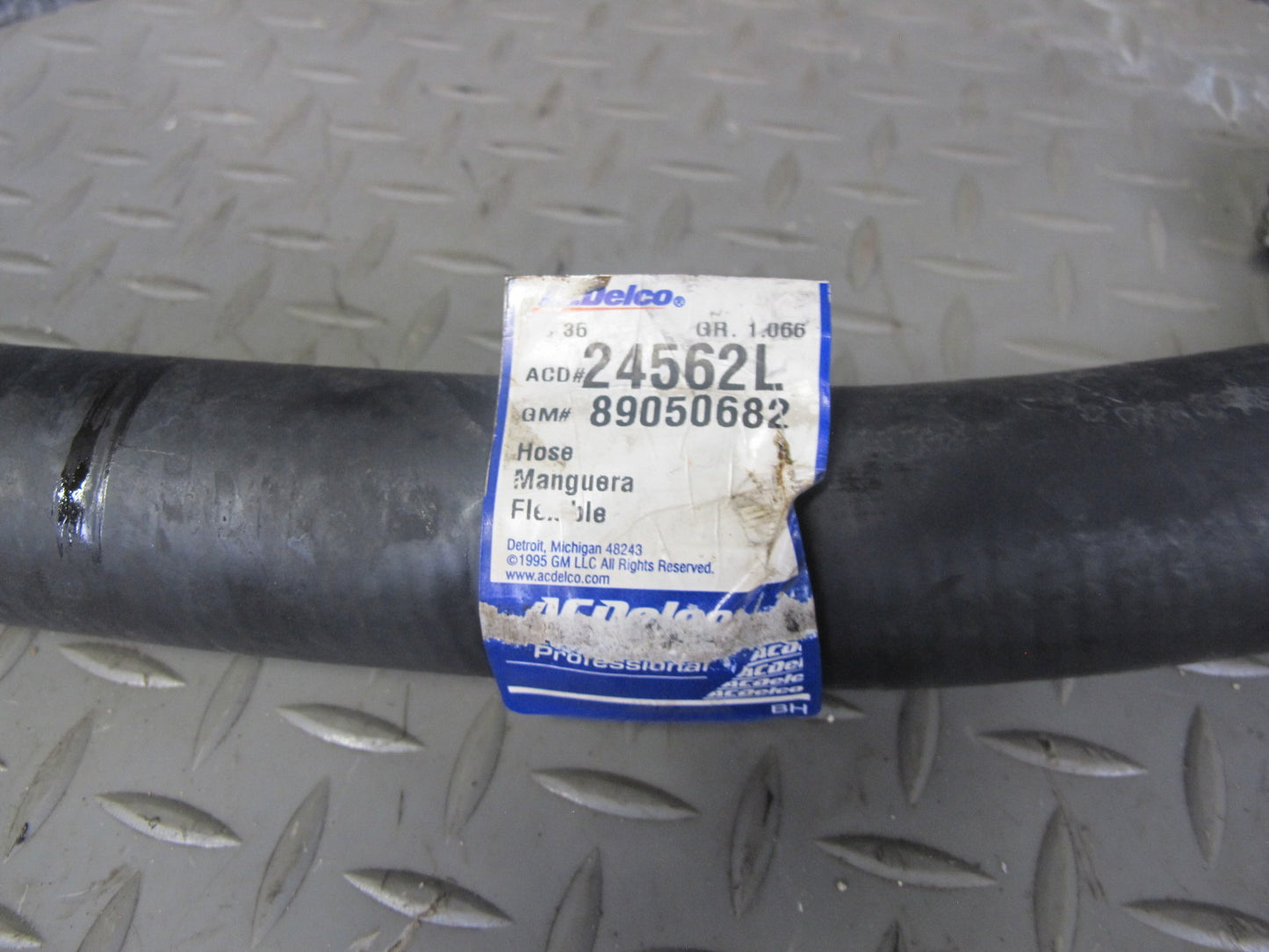 2006 Chevrolet Corvette C6 6.0L LS2 Engine Cooling Hose Pipe Line Set OEM