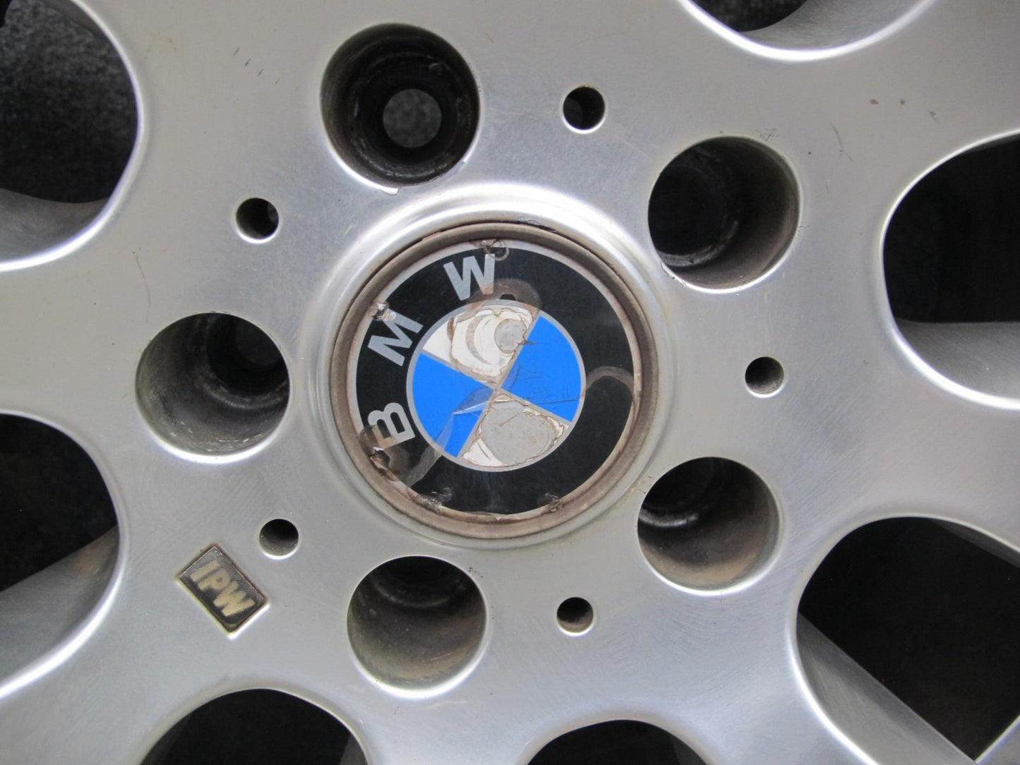 01-06 BMW E46 M3 Style Rear 18" R18 Wheel Rim 18x9J ET35 Aftermarket